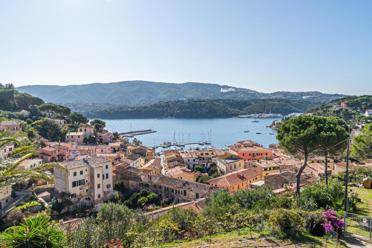 Appartamenti Residence Il Porto 13 E 16 Porto Azzurro Exterior photo