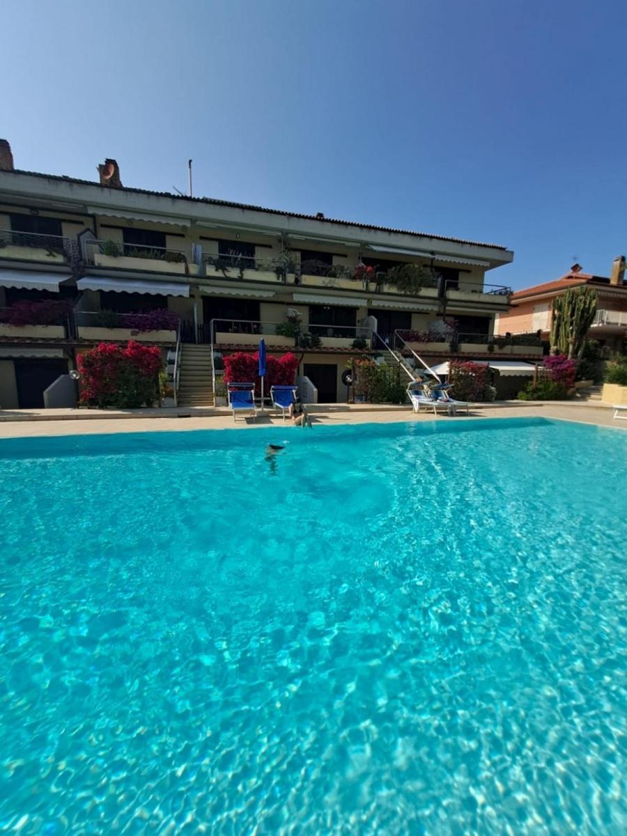 Appartamenti Residence Il Porto 13 E 16 Porto Azzurro Exterior photo